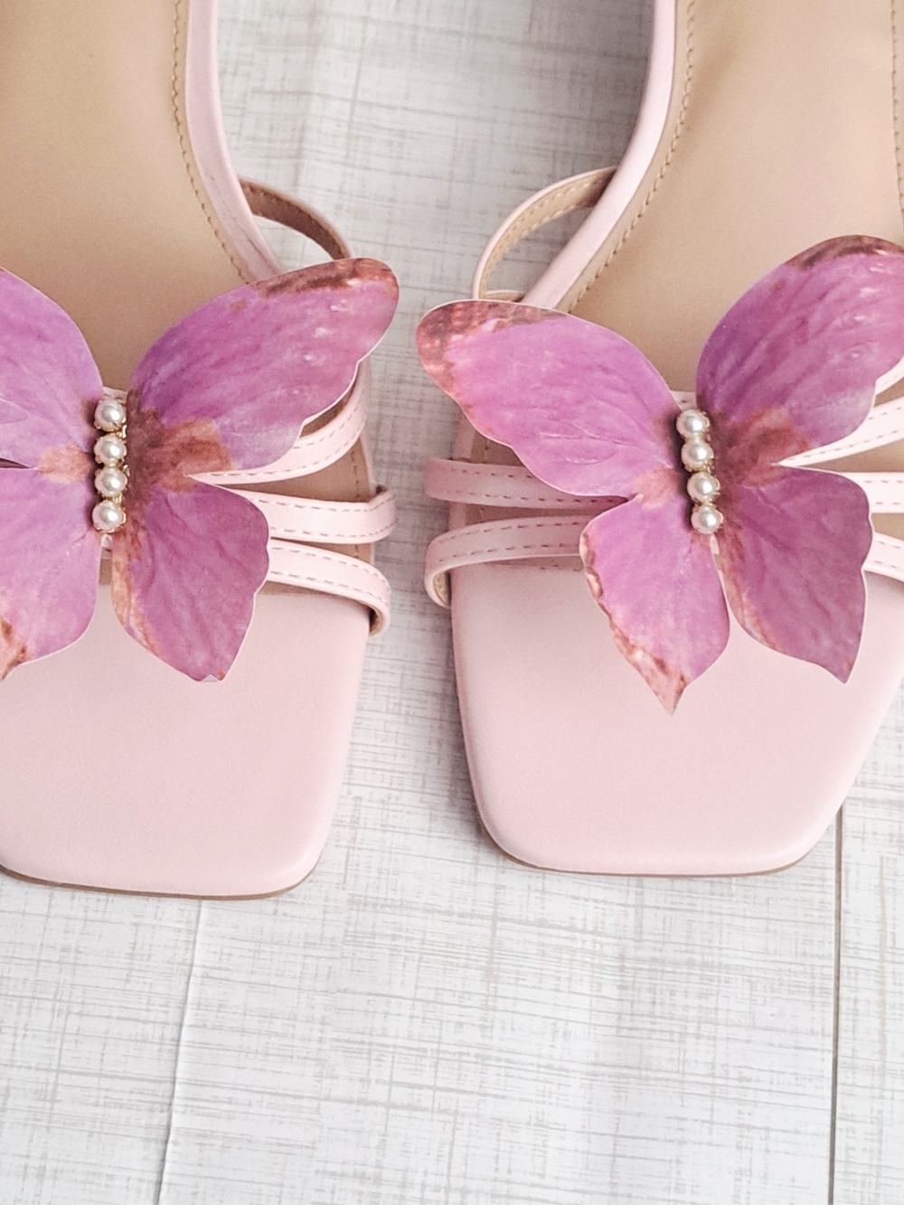 No Boundaries Women's Pink Butterfly Accent Slide Heels - Picture 6 of 9
